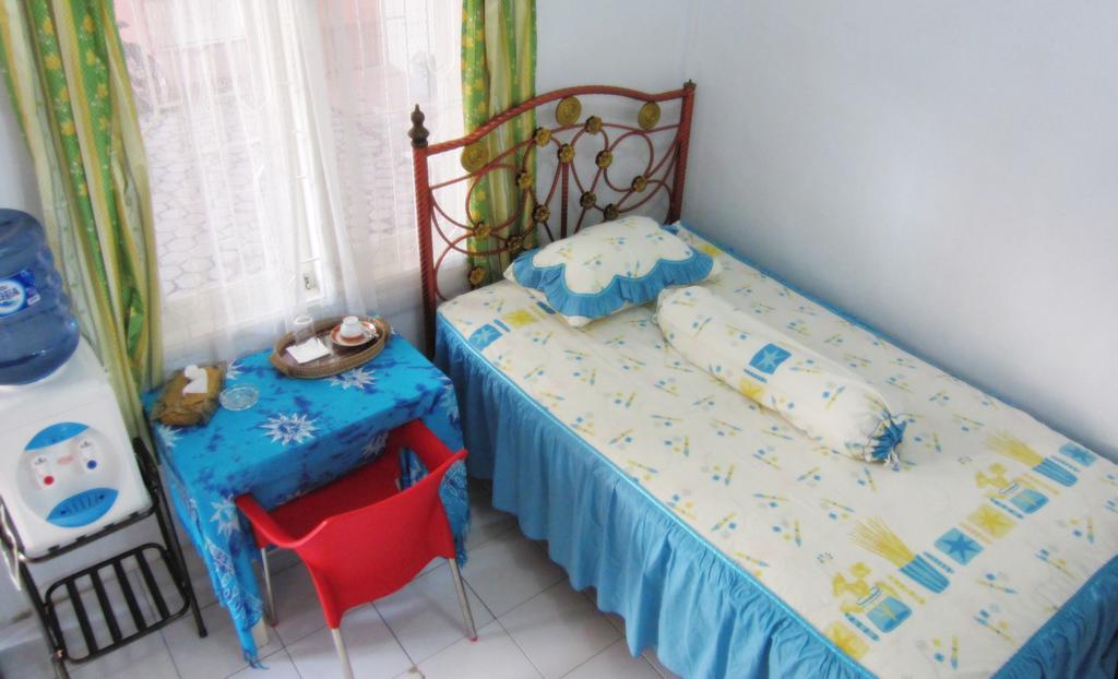 Griya 24 Homestay Medan Exteriör bild